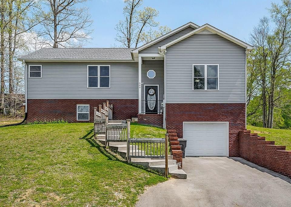 1st image of 600 Forrest Cove Ln