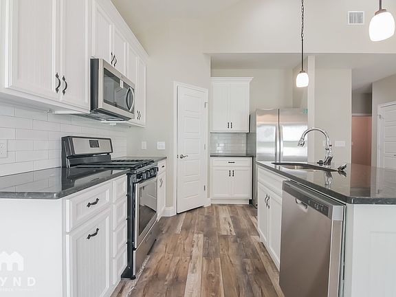5th image of 3104 Rockwell Ln