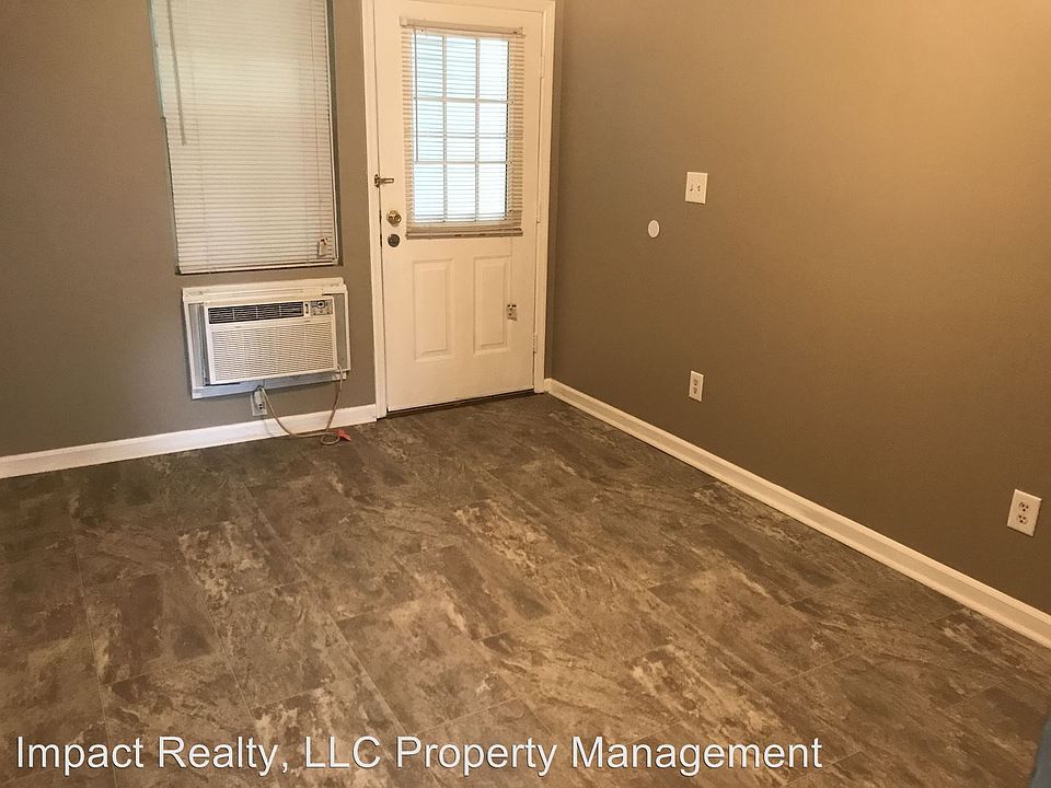 2nd image of 932 4th Ave APT 05