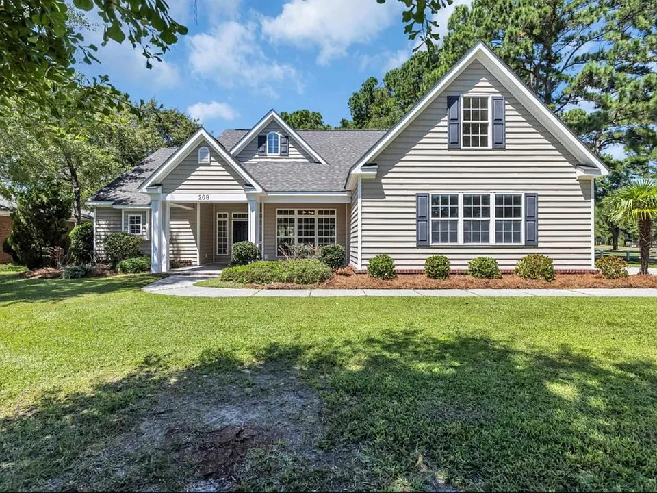 208 Lander Dr