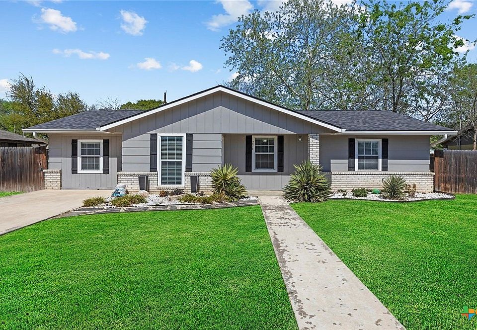1st image of 236 Glenbrook Dr