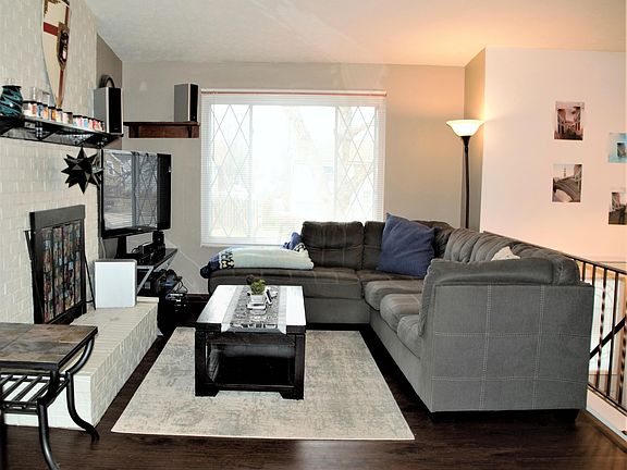 3rd image of 4099 Platte Ave