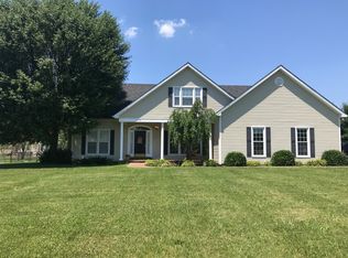 312 Farmer Ln, Bowling Green, KY 42104
