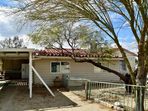 31679 Shelter Dr, Thousand Palms, CA 92276