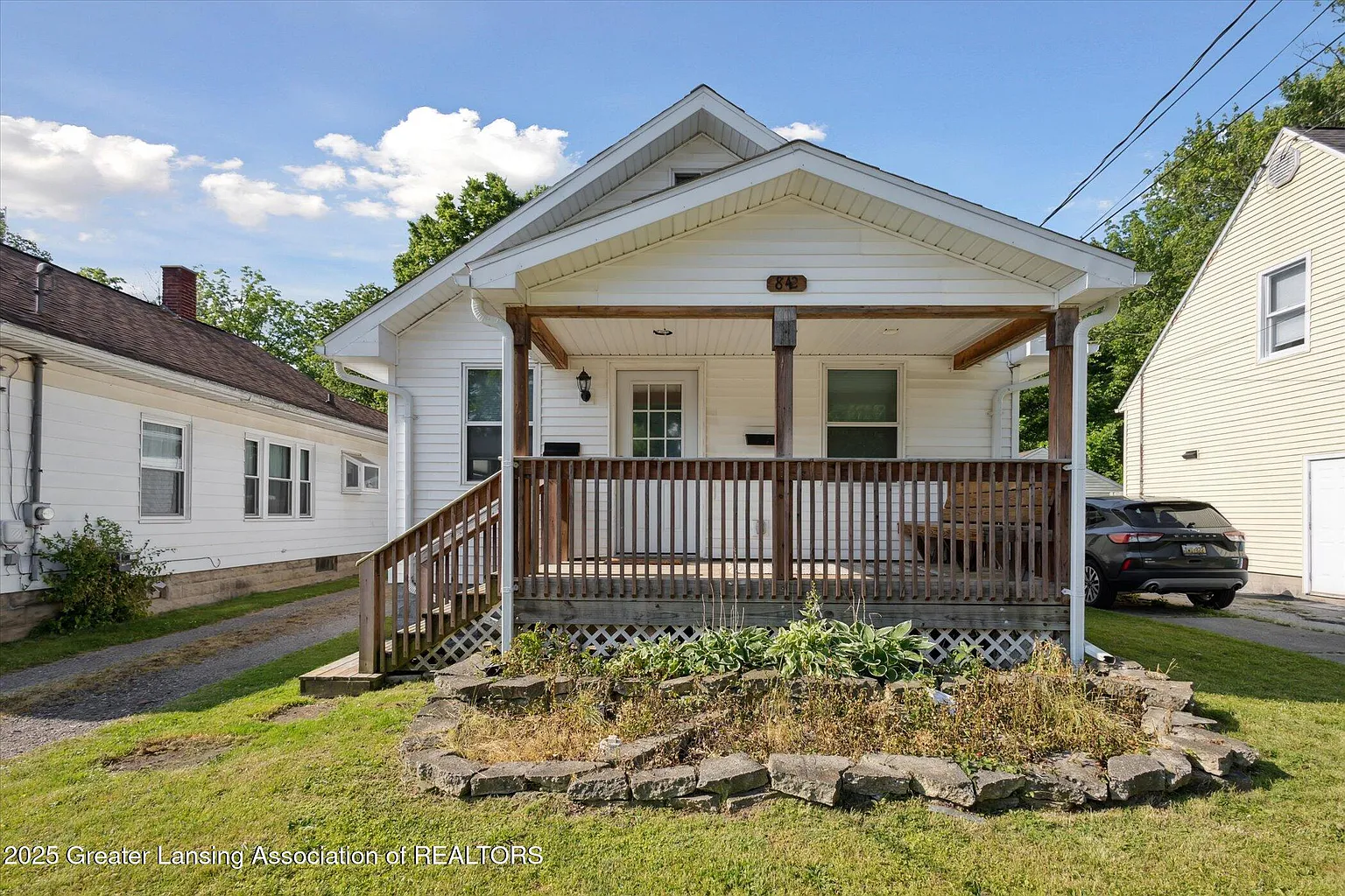 842 Tisdale Ave photo 1