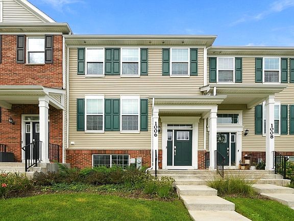 2nd image of 1006 Neubauer Cir