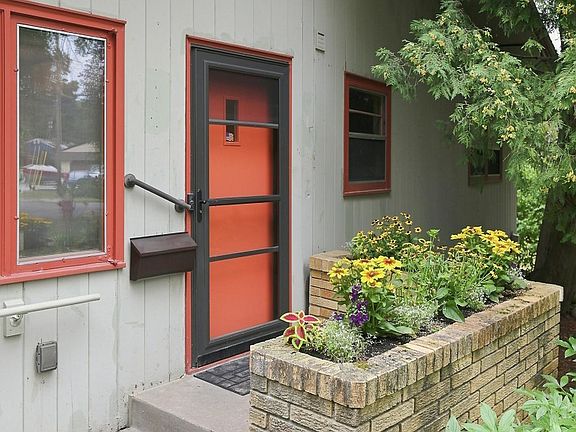 4th image of 44 Miller Crest Ln