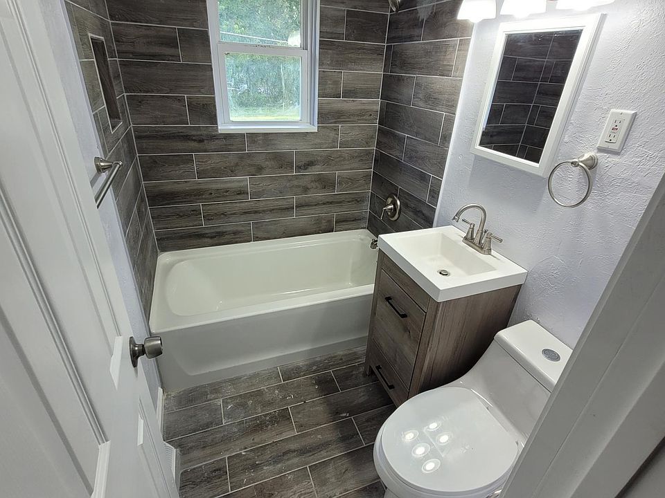 1st image of 3220 N 54th St