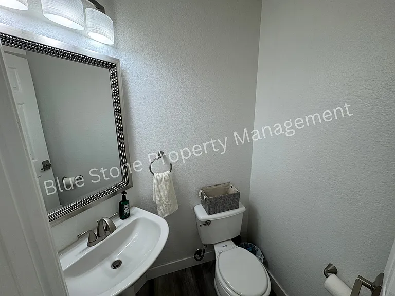 1290 Pinnacle Peak Dr #1 — Photo 5