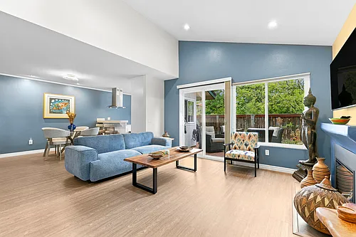 2033 Shady Tree Ln Photo 1