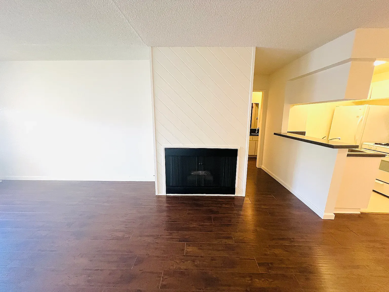 N Laurel Ave, West Hollywood — Photo 3
