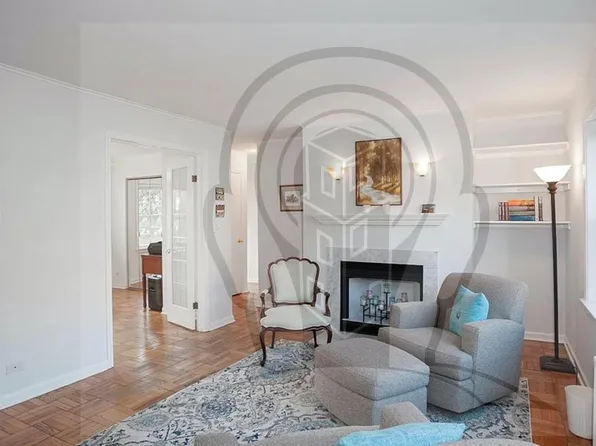 (undisclosed Address), Evanston, IL 60202