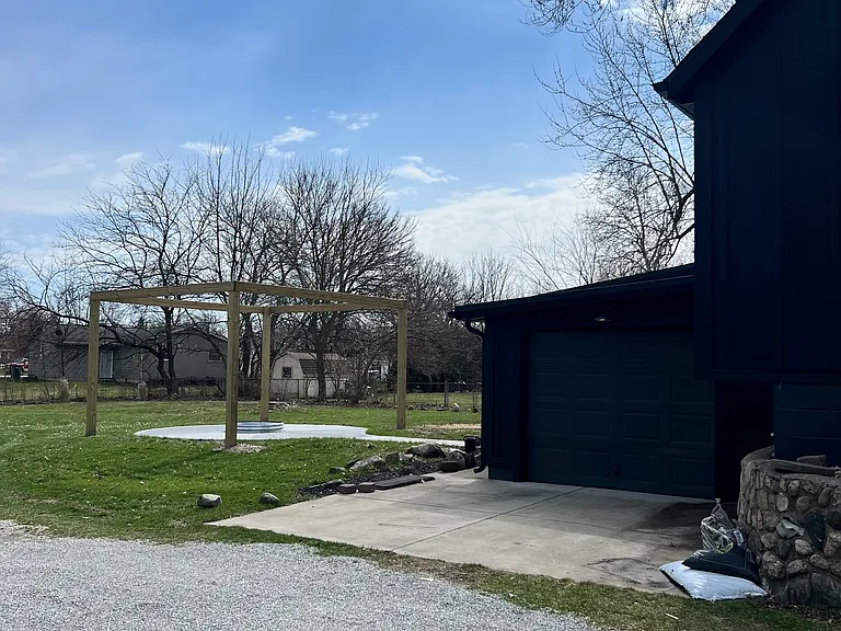2904 Grape Rd — Photo 3