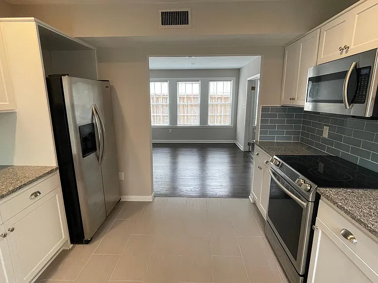 1881 San Marco Blvd #DOWNSTAIRS — Photo 11