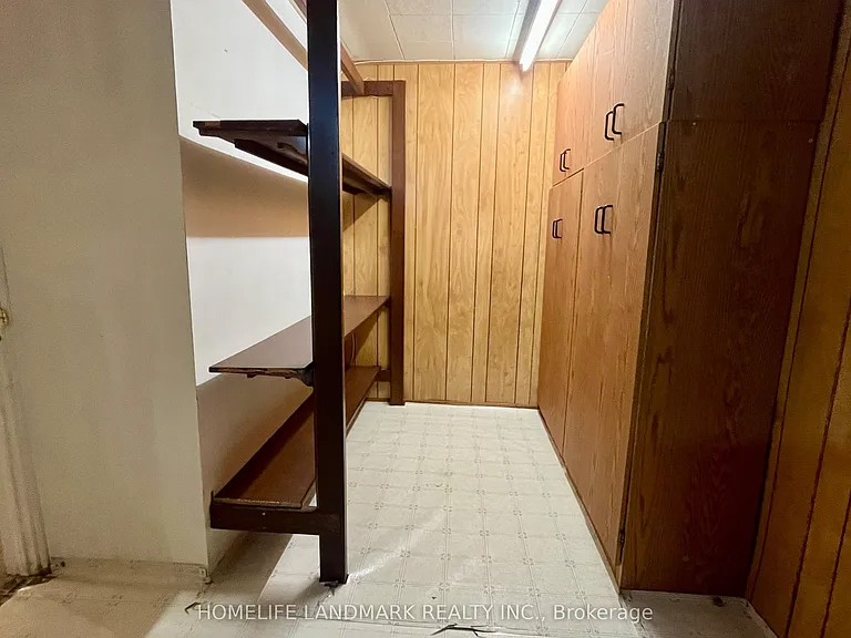 29 W Borough St #BASEMENT — Photo 12