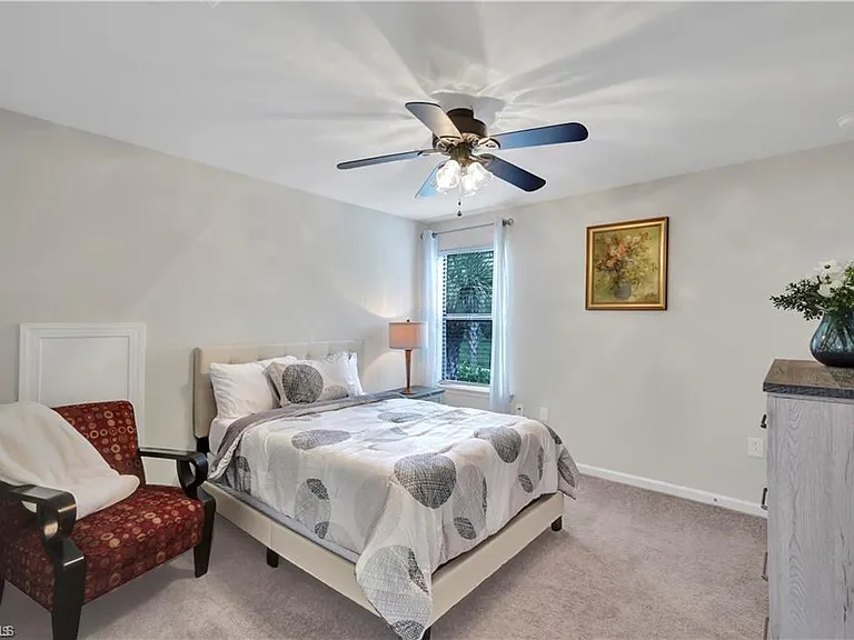 7103 Lily Way — Photo 25