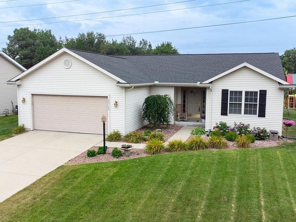 1st image of 23164 Oakleaf Dr S