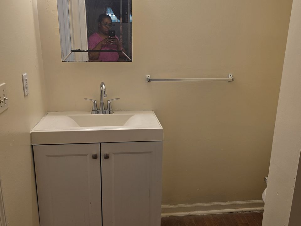 1st image of 6512 Charter Way