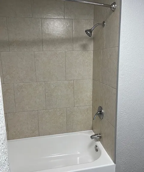 Spring Lake Apartments — Photo 113