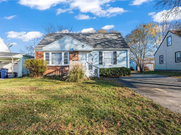 128 Ridgecrest Rd, Rochester, NY 14626