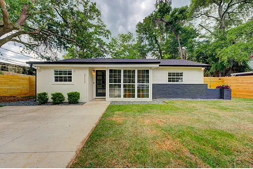 2112 W Dellview Dr Photo 1