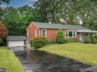 102 Rockwood Rd, Newtown Square, PA 19073