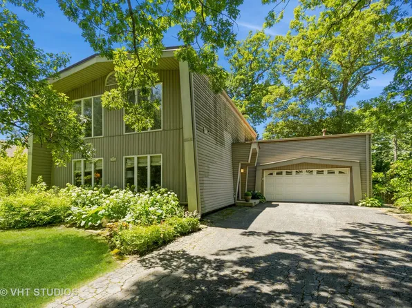 309 Pine St, Willow Springs, IL 60480