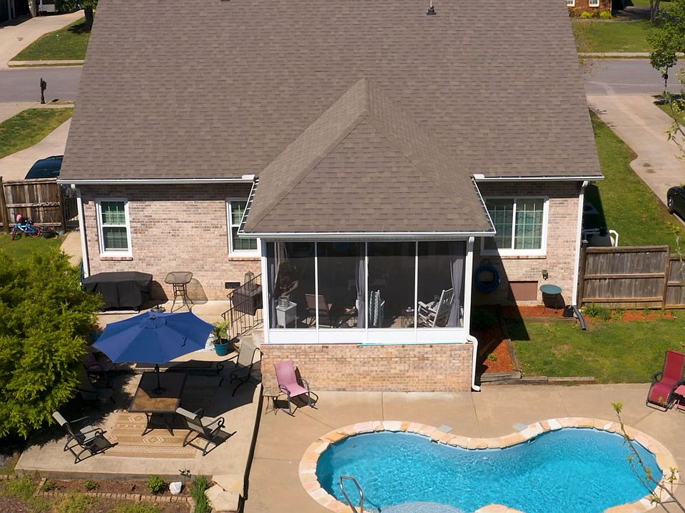 1st image of 3084 Vicwood Dr