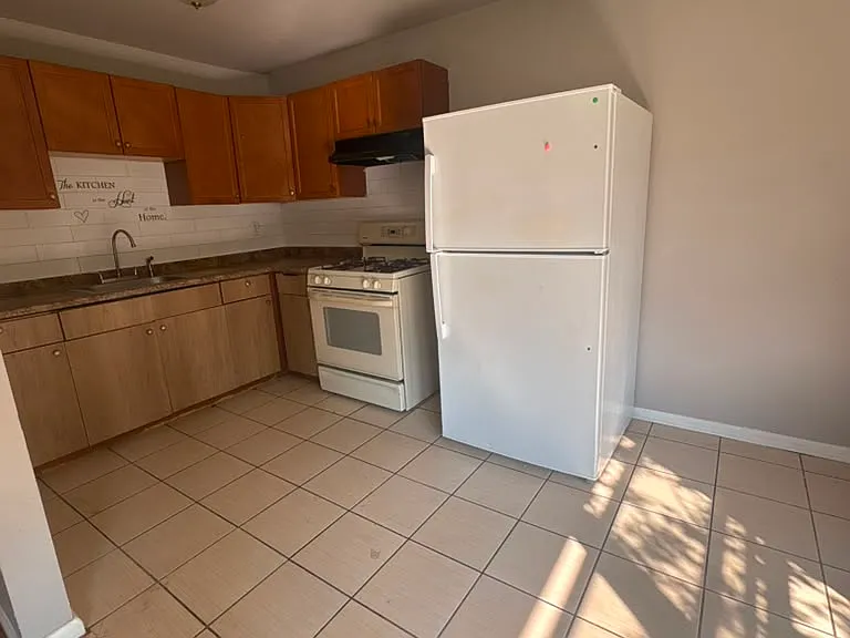 1251 Milton Pl #3 — Photo 2