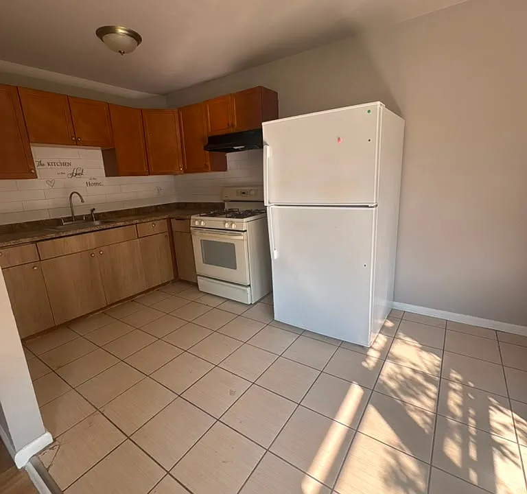 1251 Milton Pl #3