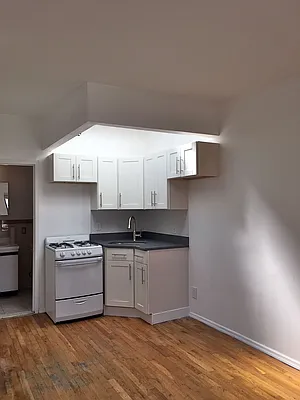 Rented by Compass | media 9