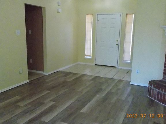 3rd image of 325 McMurtry Dr
