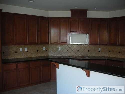 4th image of 2433 Paul Poole Dr