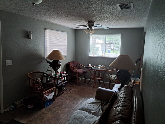 4th image of 1385 S Washington Ave