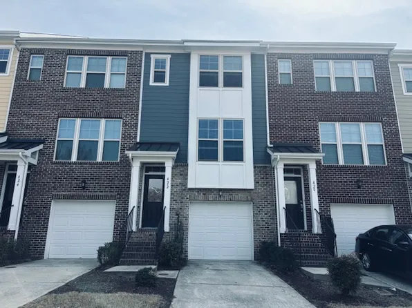 422 Hofman Ct, Cary, NC 27519