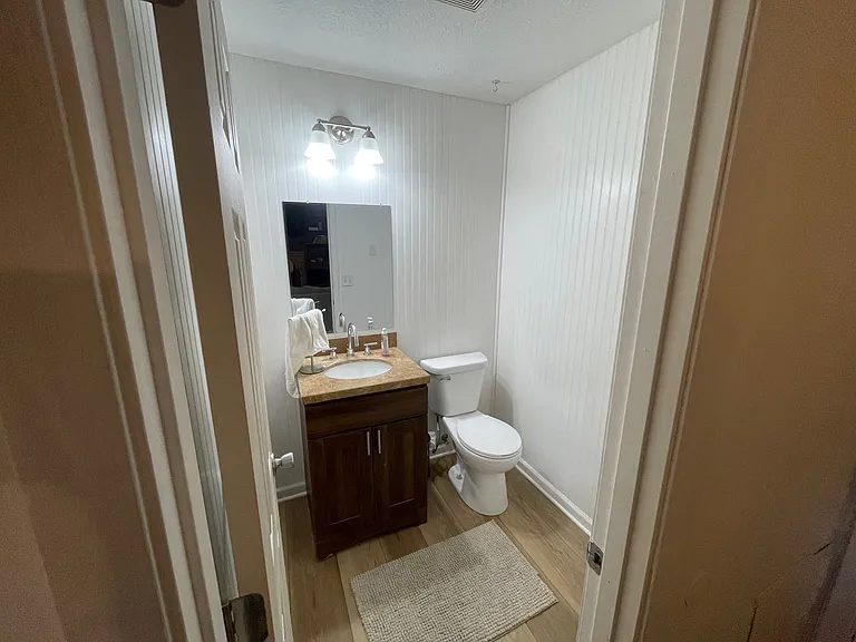 2902 Forest Ln — Photo 9