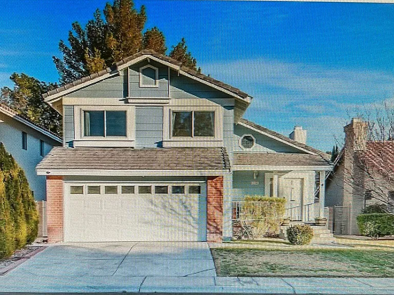 3052 Waterview Dr — Photo 1