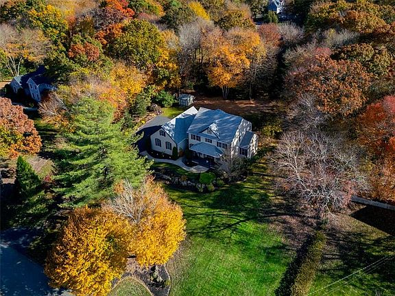 2nd image of 500 Glen Hill Dr
