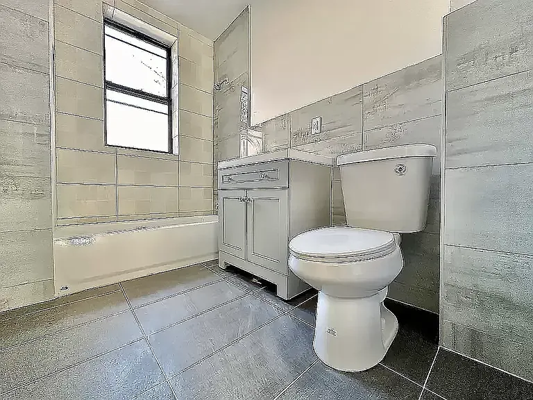 161 Hart St #9 — Photo 4