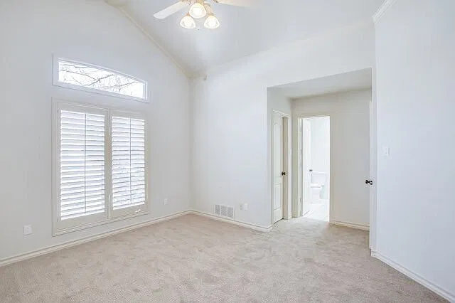 2 bed, 2.0 bath, 1950 sqft, $1,900 — Photo 4