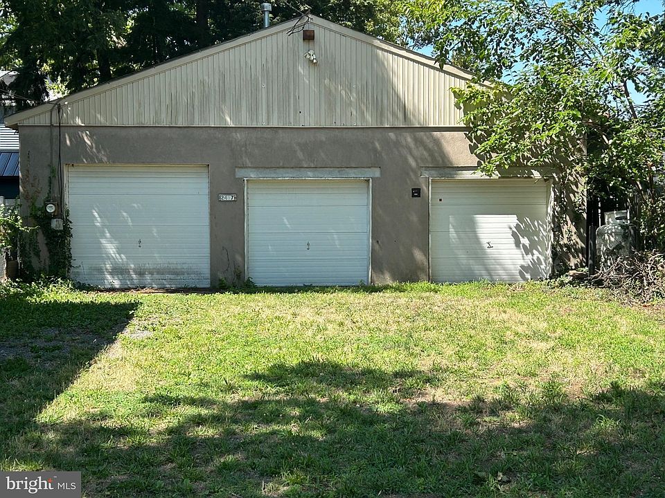 1st image of 2417 39th St