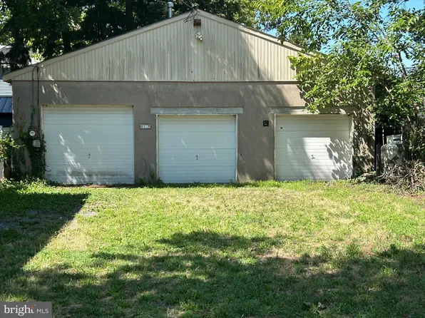2417 39th St, Pennsauken, NJ 08110
