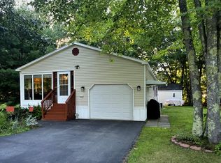 27 Chickadee Dr, Alfred, ME 04002