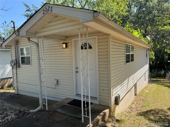 2022 Sanders Ave, Poplar Bluff, MO 63901