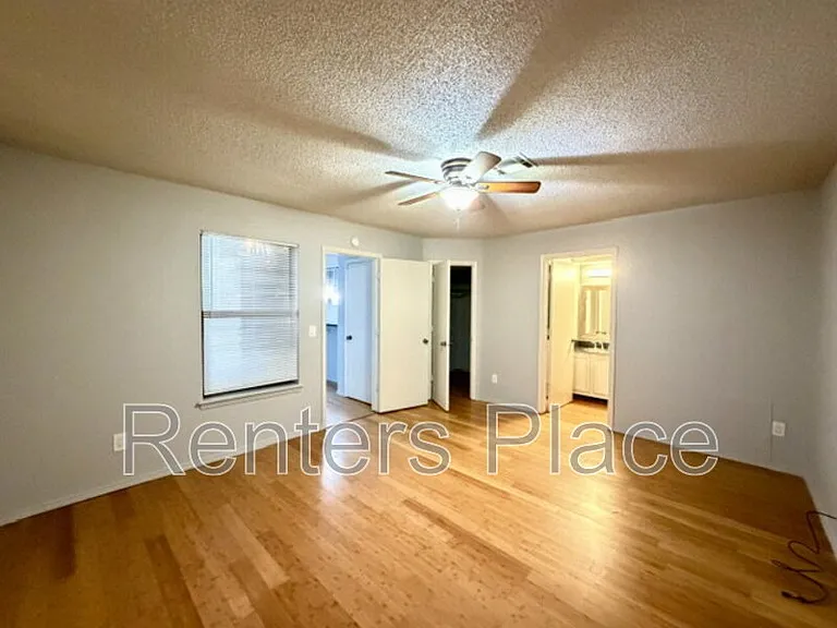 1207 S Quaker Ave #203 — Photo 9