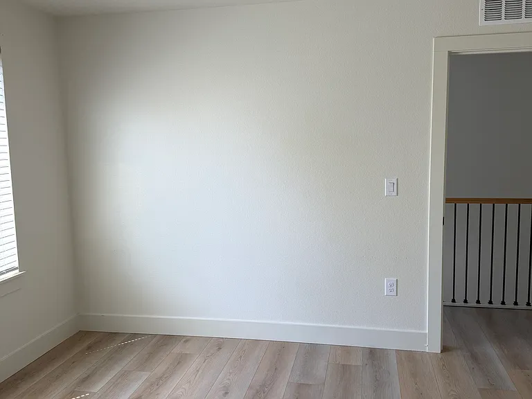 3311 NE 42nd Pl #1 — Photo 16