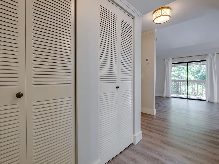 Summit Ridge Dr — Photo 15