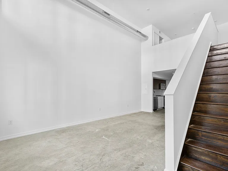 458 N 5th St #3 — Photo 3