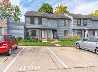 1103 Kensington Ln, Cincinnati, OH 45245