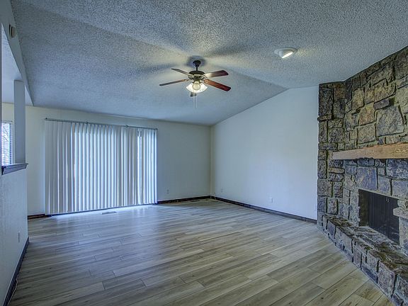 5th image of 3815 S 118th East Ave